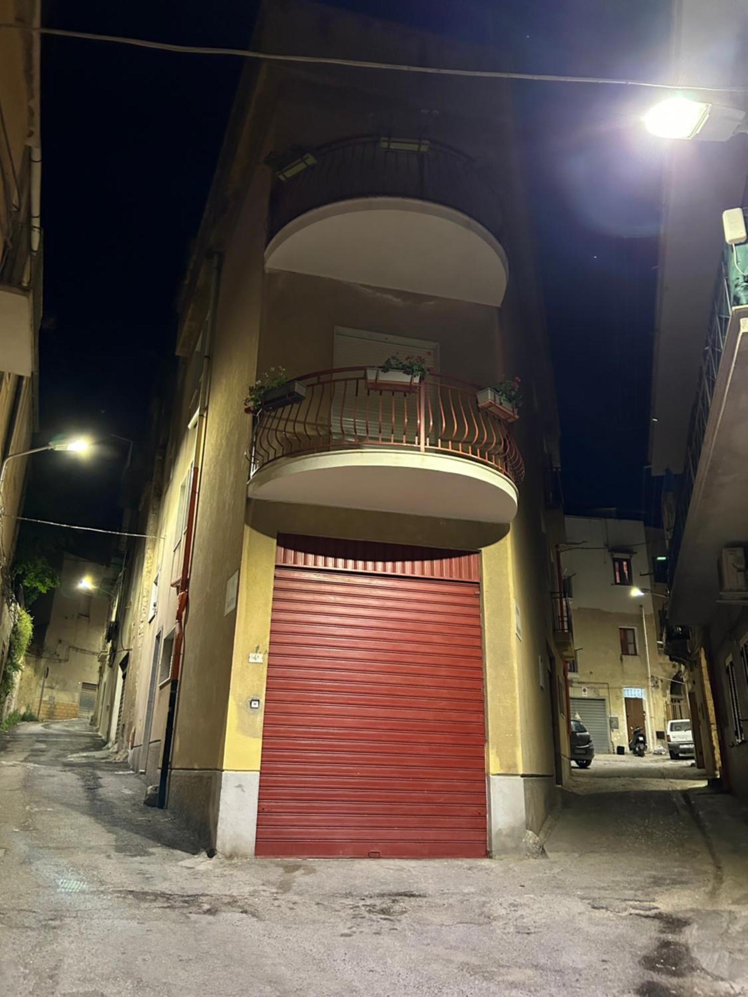 Апартаменти Porta Palermo Centro Шакка Екстер'єр фото